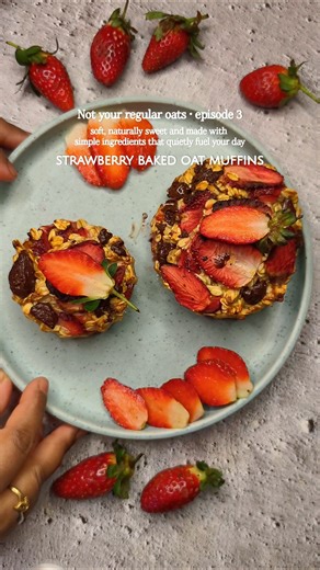 Strawberry Baked Oat Muffins | High Protein Guilt-Free Dessert | Air Fryer Baked Oats
