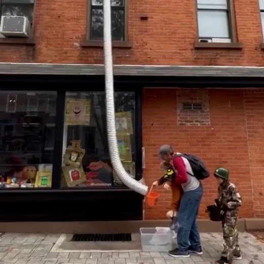 An N.J. couple created a 25-foot-long Halloween candy chute that extended from their second-floor apartment. 🎃👻 Have you ever seen anything like this? | NJ.com