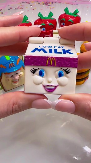 6M views · 75K reactions | How cool is this vintage McDonald’s Low-fat Milk toy from Happy Meal set拏. #happymeal #happymealtoys #vintagemcdonalds #funnytoy #asmrtoys #lowfatmilk #ebayfinds #90stoys | Vivizone | Facebook
