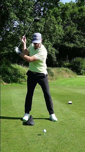 How To Hit Your Driver Long and Straight- Golf Swing Lesson
