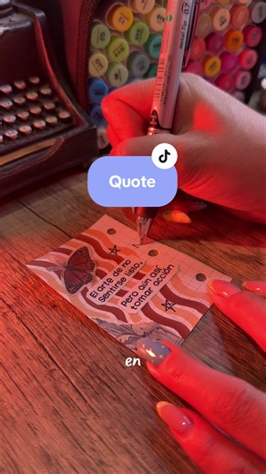 Una frase que necesitas leer hoy. ✨ Materiales: 🖌️Ohuhu Acrylic Markers Nahuhu marker 🖊️Pentel Energel 🧴 Roller adhesivo Pega Fácil de Faber-Castell #frasemotivadora #journaling #minijournaling