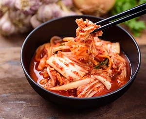 How to Freeze & Store Kimchi (For Best Flavor) - Easy Freezing