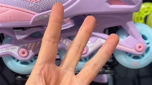 迪卡侬（DECATHLON）儿童轮滑鞋初学者轮滑鞋套装可调节舒适透气溜冰鞋体育课必备_太空旅行款_32_35（脚长20-22cm）