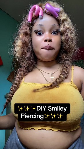 DIY Fake Smiley Piercing Tutorial
