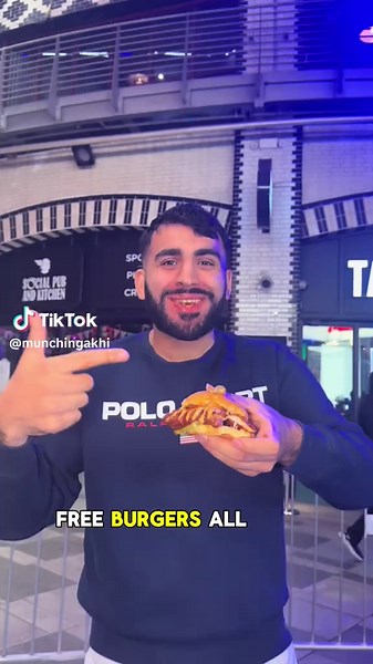 Delicious Halal at Dave's Hot Chicken Manchester