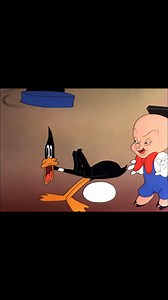 Looney Vault on Instagram: "🦆🥚🐖 Why is he so against sitting on the egg? Title: Baby Bottleneck"
