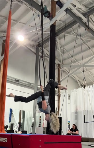 Mastering Lyra Aerial Hoop Tricks
