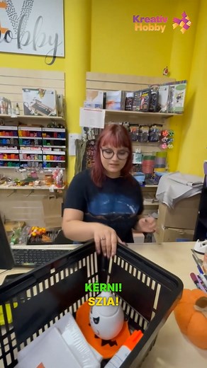 Október 31 - november 2 között, ha üzleteinkben két, bármilyen értékű halloween terméket vásárolsz, kapsz mellé egy koponya alakú üveget. Szórd bele a gyerekeknek szánt cukorkát, csokit vagy kekszet :) Részletek >>> http://bit.ly/3L6psEm Üzleteink: 💀Allee 💀Árkád 💀Campona 💀Pólus 💀Westend 💀Tatabánya Vértes Center 💀Pécs Árkád | Kreatív Hobby