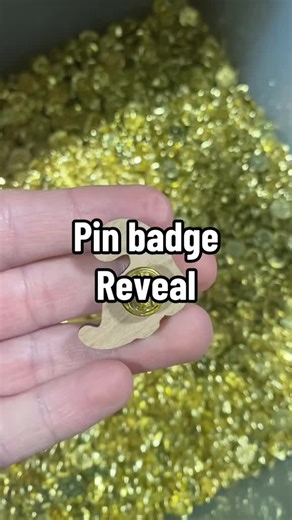 Let’s do a cute pin badge reveal! 😍 Artist: @cuddlecat #pin #wood #pins #merch #ecofriendlyproducts