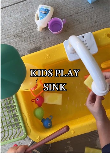 This little toy sink actually works and keeps both of my kids entertained!! Fun and interactive kids gift idea! #toysink #kidsgiftideas #toddlergiftideas #toddlertoys #watertable