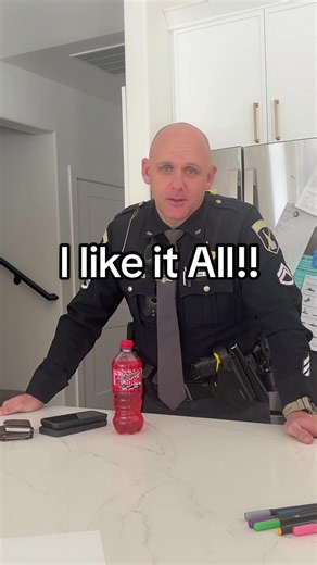 Keeping it positive for the masses! This guy is so nice he wouldn’t hurt a fly. #officer #officersoftiktok #isp #troopers #trooper
