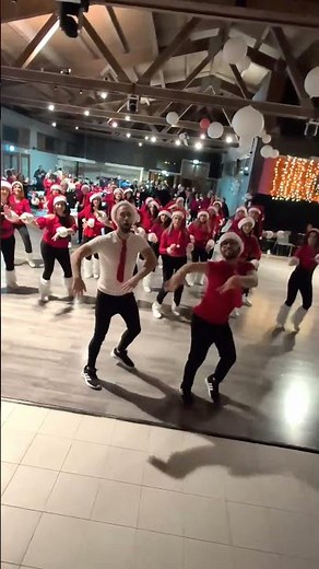 BALLO DI NATALE 2025 | CHRISTMAS SPIN | Balli di Gruppo | ANDREA STELLA | GUAPACHA Dance #christmas
