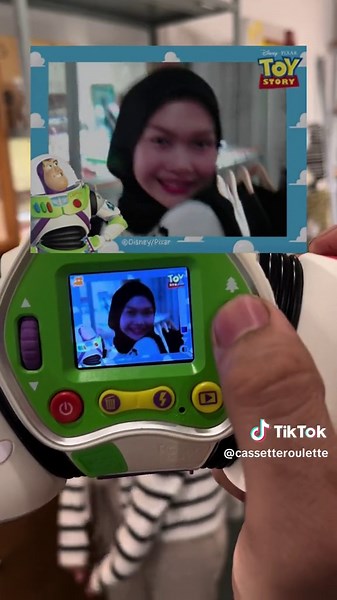 Buzz’s Lens, Endless Fun! 🚀✨ 🚀Vtech Kidizoom Buzz lightyear Camera stocks remaining: 3pcs (NOS Conditions) get it now or cry later😉 #buzzlightyear #toystory#62digicam#62digiclub#digiclub#digicamindonesia#toycam