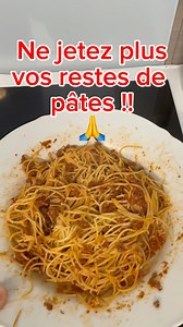 8.1K views · 53 reactions | Pasta fritta siciliana( pâtes frites sicilienne) une petite recette rapide et économique mais tellement bonne et croustillante!  j’ai utilisé des pâtes à la bolognaise, mais vous pouvez également la faire avec des pâtes en sauce tomate classique. #pasta #pastafritta #sicilianfood #recettesicilienne #spaghetti | Sof So | Facebook