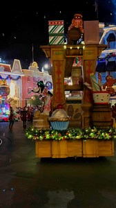 Clarabel and Goofy are teaming up to bring you sweet treats for the holidays! 🎂🍭🍪🍰🧁🍫🍬Disney Parks #DisneyHolidays #Christmas #mickeysverymerrychristmasparty #sweets #treats #goofy #Clarabel | Disney Addicts