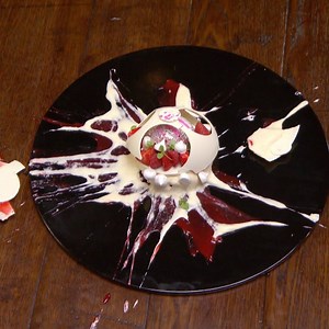 The punk pastry chef presents her 74 step dessert... 'Anna's mess'! 🍨🍫 | MasterChef World