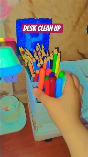 desk clean up #cleaning #ytshorts #youtube #Thecraftycorner