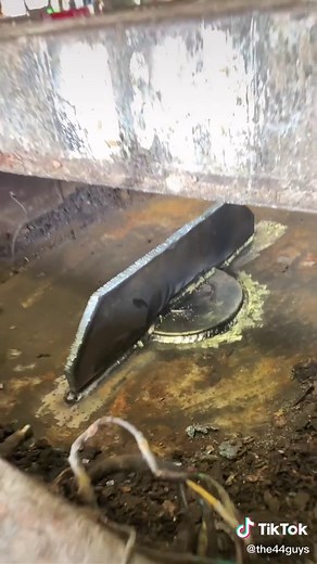 Replacing Trailer Kingpin: A Step-by-Step Guide