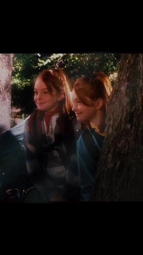 Favorite Movie Twins - Lindsay Lohan as Twins in The Parent Trap