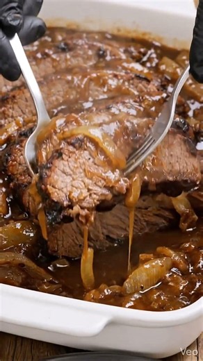 Slow-Roasted Smothered Onion Beef Brisket. #easyrecipes #recipe #easyrecipe #cheesypotatoes #cooking