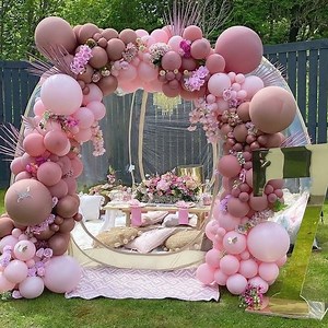 How about have a luxury picnic in Alvantor Bubble Tent?