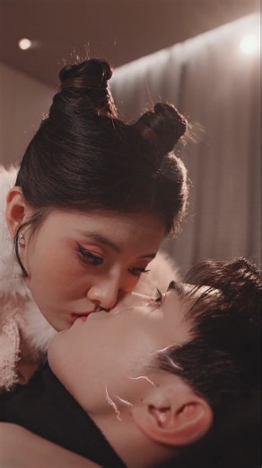The cat princess cures the CEO's terminal illness with a kiss.😘𝐖𝐚𝐭𝐜𝐡 𝐚𝐥𝐥 𝐞𝐩𝐢𝐬𝐨𝐝𝐞𝐬 𝐚𝐭 𝐨𝐧𝐜𝐞👉 👀 #drama #Chinesedrama #hotdrama #lovestory #love #星动短剧社 | 星动短剧社