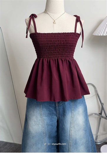 Stylish OOTD: Inspiring Outfit Ideas with a Red Top