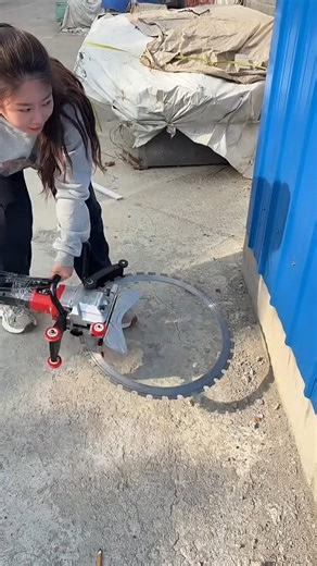 Door & Window Cutting Machine 🏠 Full Process in 30 Seconds