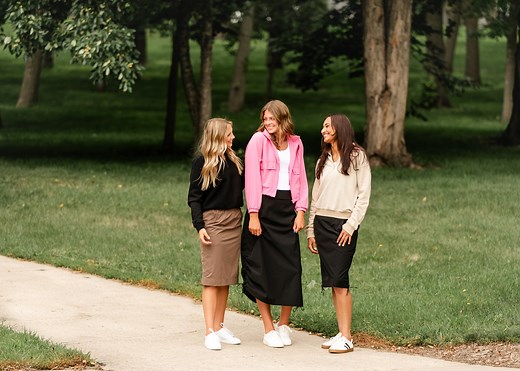 Our app has over 500 5⭐️ reviews. It's legit. Become an InHERit Insider! It even comes with added perks like EARLY ACCESS to our CrAzY warehouse sale TODAY!! This is your sign: if you aren’t an InHERit Insider, what are you waiting for?! #warehousesale #earlyaccess #modestclothing #app #inheritco | Inherit Clothing Company