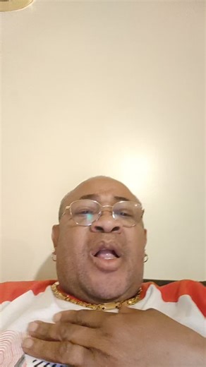 Exploring Minimalist Style in Fashion