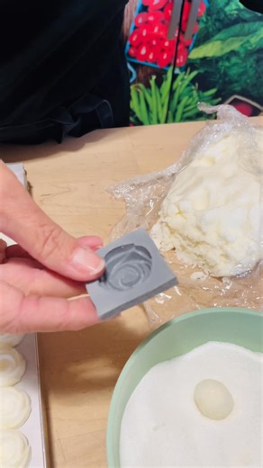 Rebecca demonstrates how to make cream cheese mints! Enjoy! (Very impromptu…my hair was blown in the wind before doing this …I’m a real girl not AI 🤣) Remember these? Cream Cheese Mints! All of us baby boomers had them at our weddings…they are now the trend again! Helping make for a friend. My recipe is pretty simply…but I’m picky on brands of ingredients. 1- 32 oz bag of C&H powdered sugar 1- 8 oz brick of Philadelphia Cream Cheese 1/2 tsp Watkins Peppermint extract. Granulated Cane Sugar for