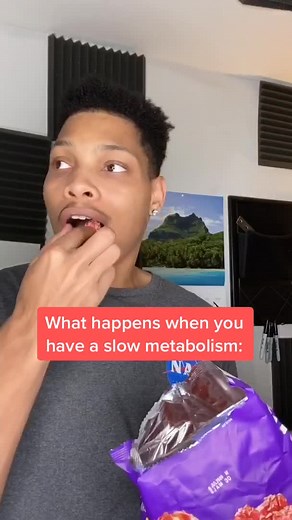 Comment your favorite quarantine snacks😭 lets hit 1 mil before my birthday May 30th🔥 @dices2.0 #realityripple #dinoday #iamdices #cellsatwork