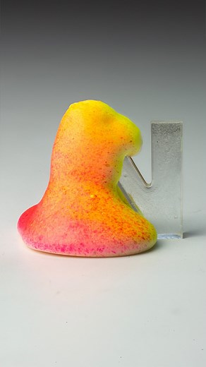 Anna Dora L brand design on Instagram: "New tiny colourful letter sculpture from new kind of foam and resin👀 As much as I love to make huge artworks, tiny ones are the perfect option when I want to try out something new so I don’t waste a tone materials on basically just exploration. Also it glows in UV light, check till the end #contemporaryart #art #sculpture #experimenting #experiment #rainbow #sunset #miniature #gradient #fluorescent #thedesignblacklist #typographicdesign #designfeed"