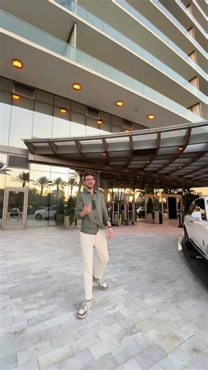 Inside Miami Condos 🌴🌆 Residences by Armani Casa are one of my personal favorites in Sunny Isles. It’s a full service oceanfront luxury condo building with stunning views, finishes , top-tier amenities and a good point of entry at around $1650/sqft. If you’d like to know more or schedule a tour - send me a DM or contact me (818)939-8149 | Ryan Thorburn Real Estate