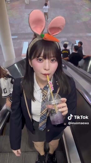 A Day in the Life of a Japanese Schoolgirl