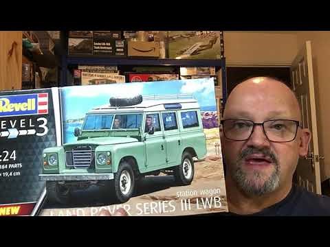 Revell 1/24 Land Rover 109 Series III Model kit review
