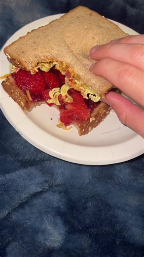 Delicious Peanut Butter Jelly Sandwich Recipe with Cheese and Ramen