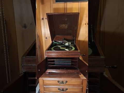 Serenata (Leroy Anderson) Leroy Anderson And His "Pops" Concert Orchestra (Instrumental)