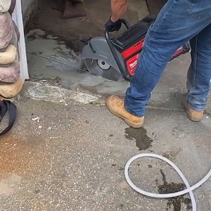 No Gas Headaches. MX FUEL™ 14" Cut-Off Saw. Video Credit: toolprospodcast Learn More > http://ms.spr.ly/6185kHThd | Milwaukee Tool
