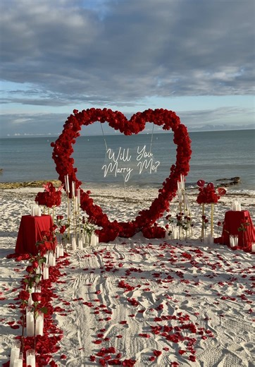 A beautiful proposal set up at Casa Marina in Key West, FL♥️ She said yes!☺️ Proposal Planning & Set Up: Multiplicity Wedding & Events Content Creation: @thecontentgirlmo on IG Venue: @casamarinakeywest #proposal #keywestproposal #contentcreator #shesaidyes #engaged