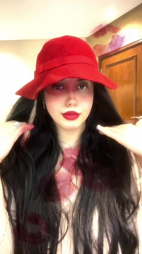 #russian #trend #songs #red #lips #girls #lola #elegant #fyp #viral