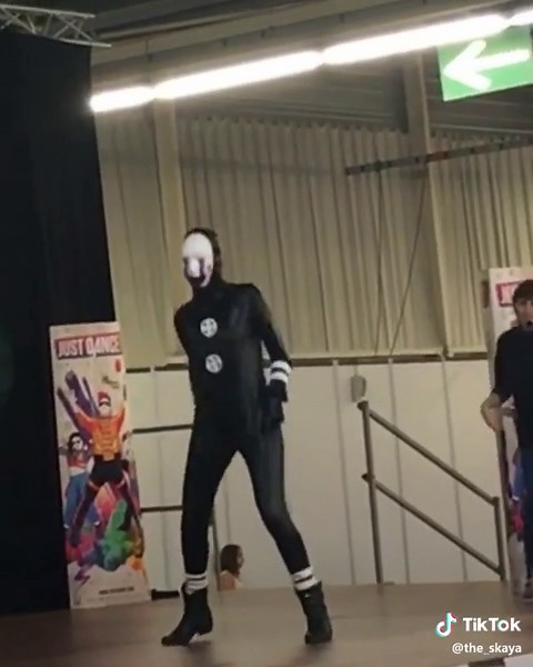 Puppet dance #fnaf #fnafcosplay #fivenightsatfreddyscosplay #fivenightatfreddys #fnafpuppet