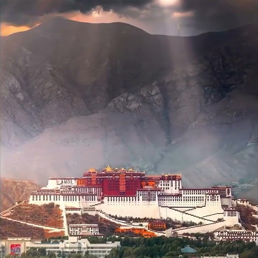 Hidden Secrets of the Mountain Palace