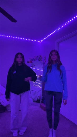 @izzy🤍🌟 @emmy #slay #dance #2man | dances