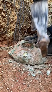 6.2M views · 14K reactions | Treasure found [GOLD] Using Metal Detector ❌ #treasurehunt #metaldetecting #treasurehunting #treasure #gold #metaldetector #treasurehunter #discover | X Hunter | Facebook