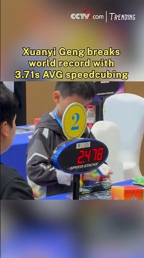 Xuanyi Geng breaks world record with 3.71s AVG speedcubing