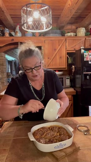 432K views · 17K reactions | Absolutely delicious and simple CINNAMON ROLLS. You have to try these . Made with Sister Schuberts frozen cinnamon rolls or any other canned cinnamon roll . | Farm Cooking with Nan | Facebook