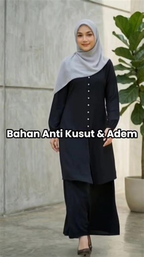 Opsi outfit buat yang lagi cari model kurung malay. Desainnya simpel, materialnya flowy (Soft Airtex), dan pas buat yang nggak suka ribet setrika karena bahannya nggak mudah kusut. ✨ ​Karena sistemnya PO, pastikan pesan jauh-jauh hari sebelum tanggal acara ya. ​Video review & script ideas generated by AI 🤖✨ #Bajukurung #outfit #daily #muslimah