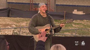 'The Voice' runner-up returns to Central Coast, performs at local event