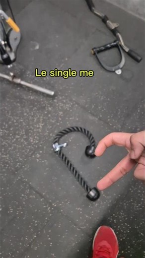 Others on valetine's day vs single me #shorts #gym #valentinesday #funny #love #14february